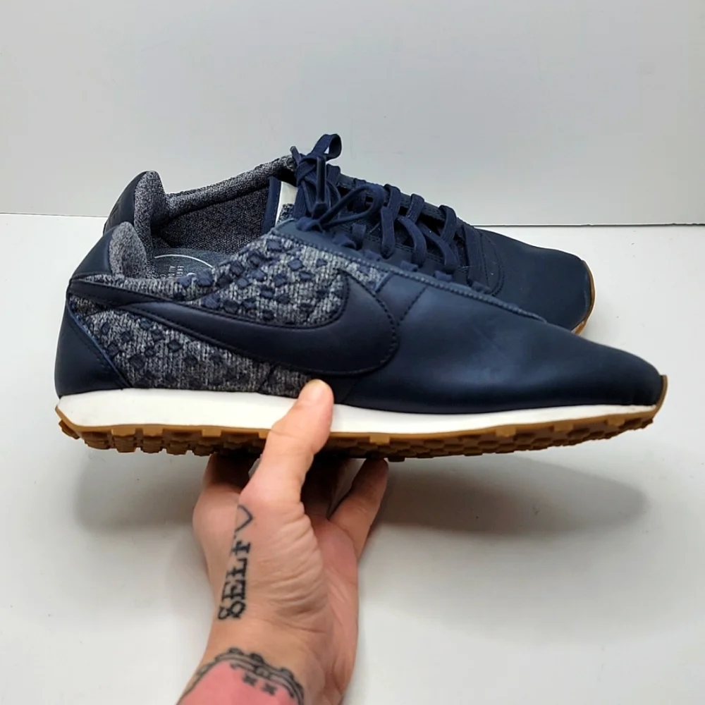 Nike | Cortez Pre Montreal Racer leather navy WMS 7.5 - Picture 1 of 7